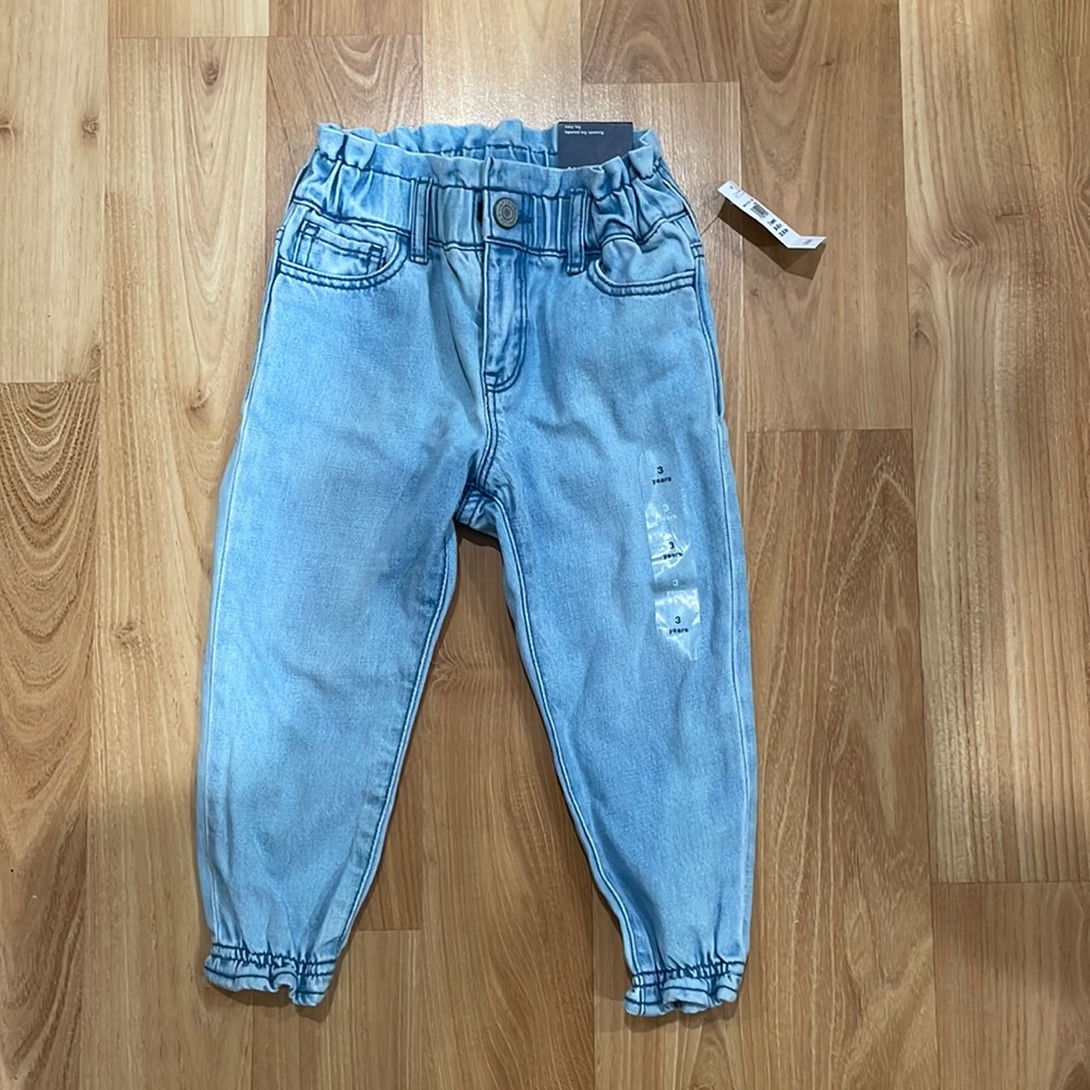 COPY - GAP girlfriend jeans size 3t